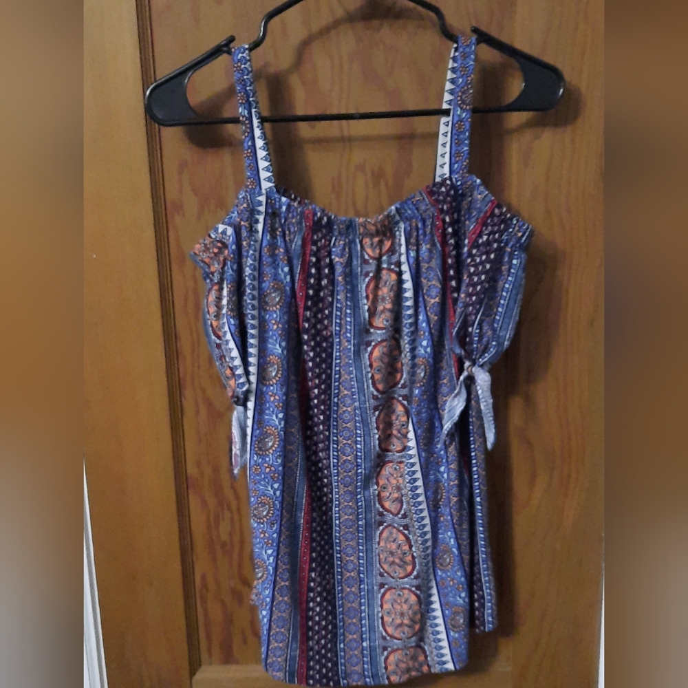 Bobbie Brooks Cold Shoulder Tie Short Sleeve Floral Paisley Blue Pink Md